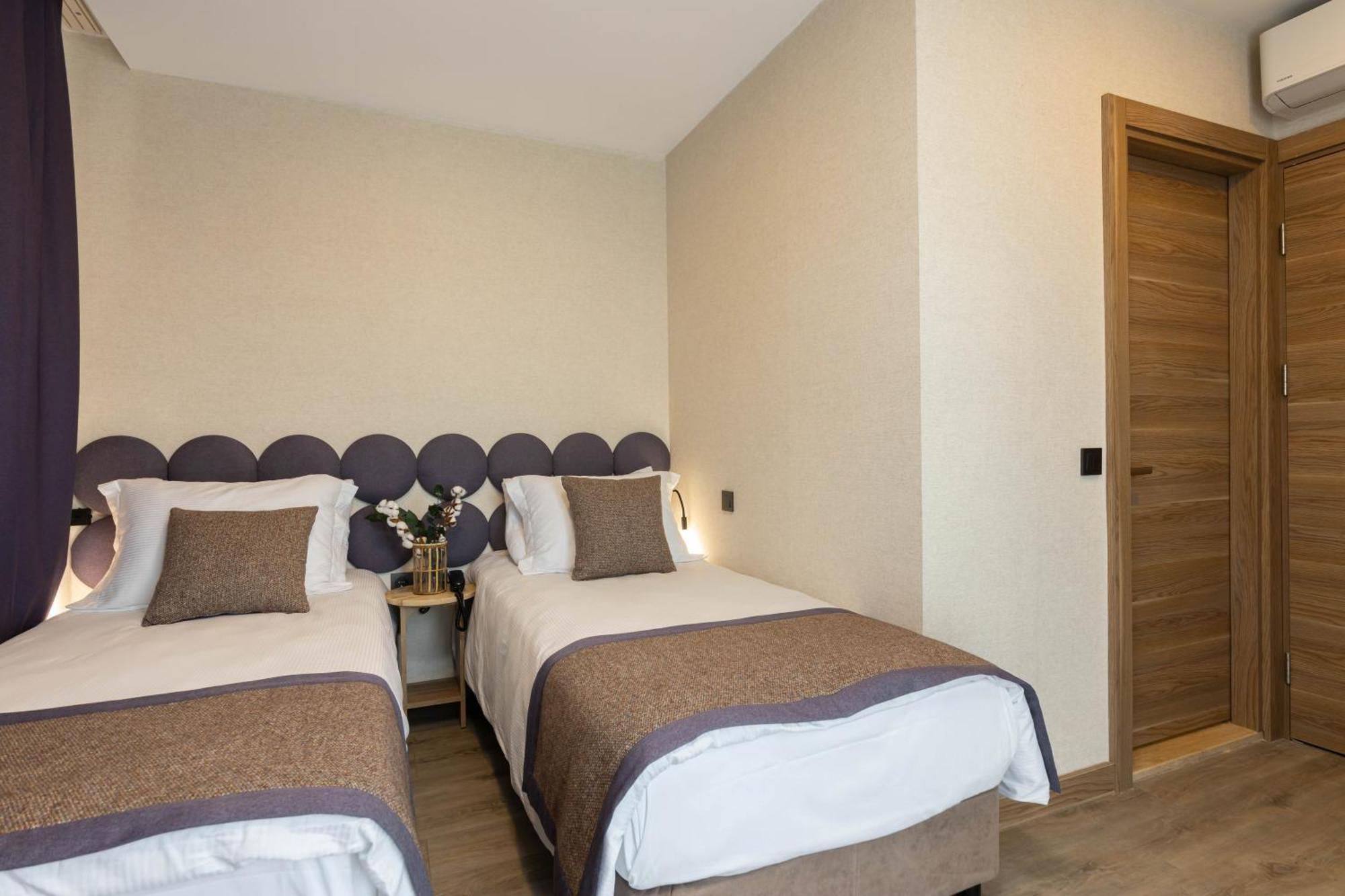 Ema Hotel