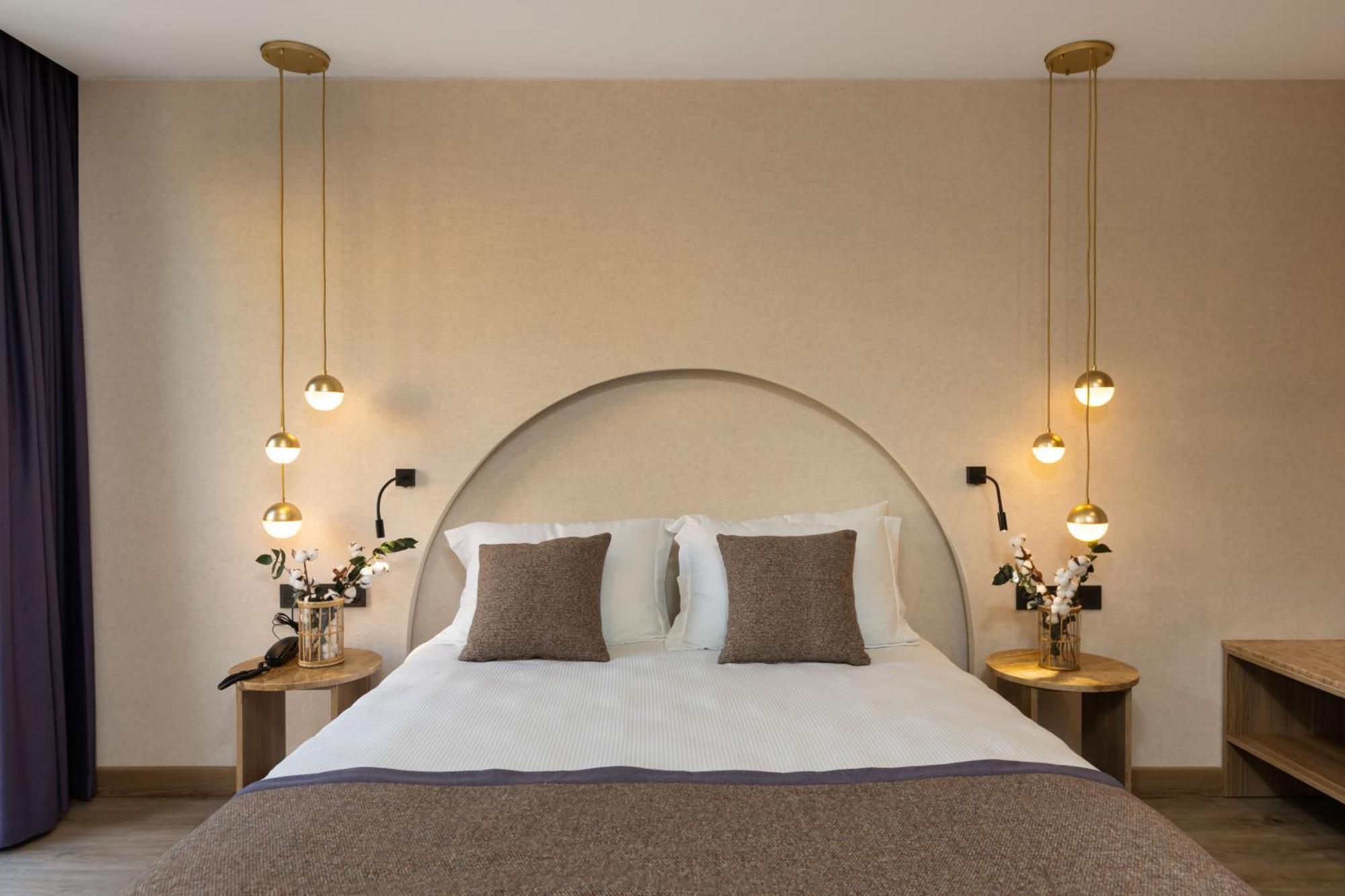 Hotel Ema