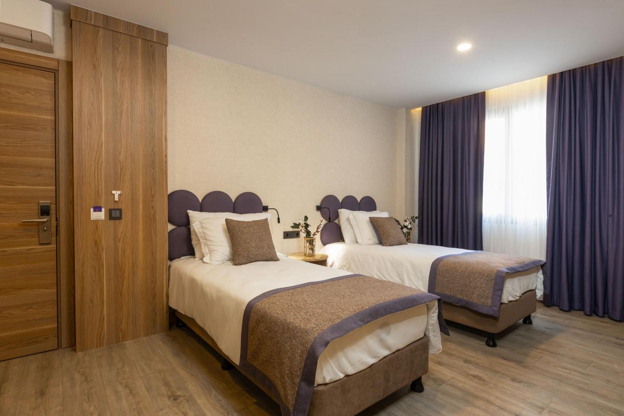 Ema Hotel