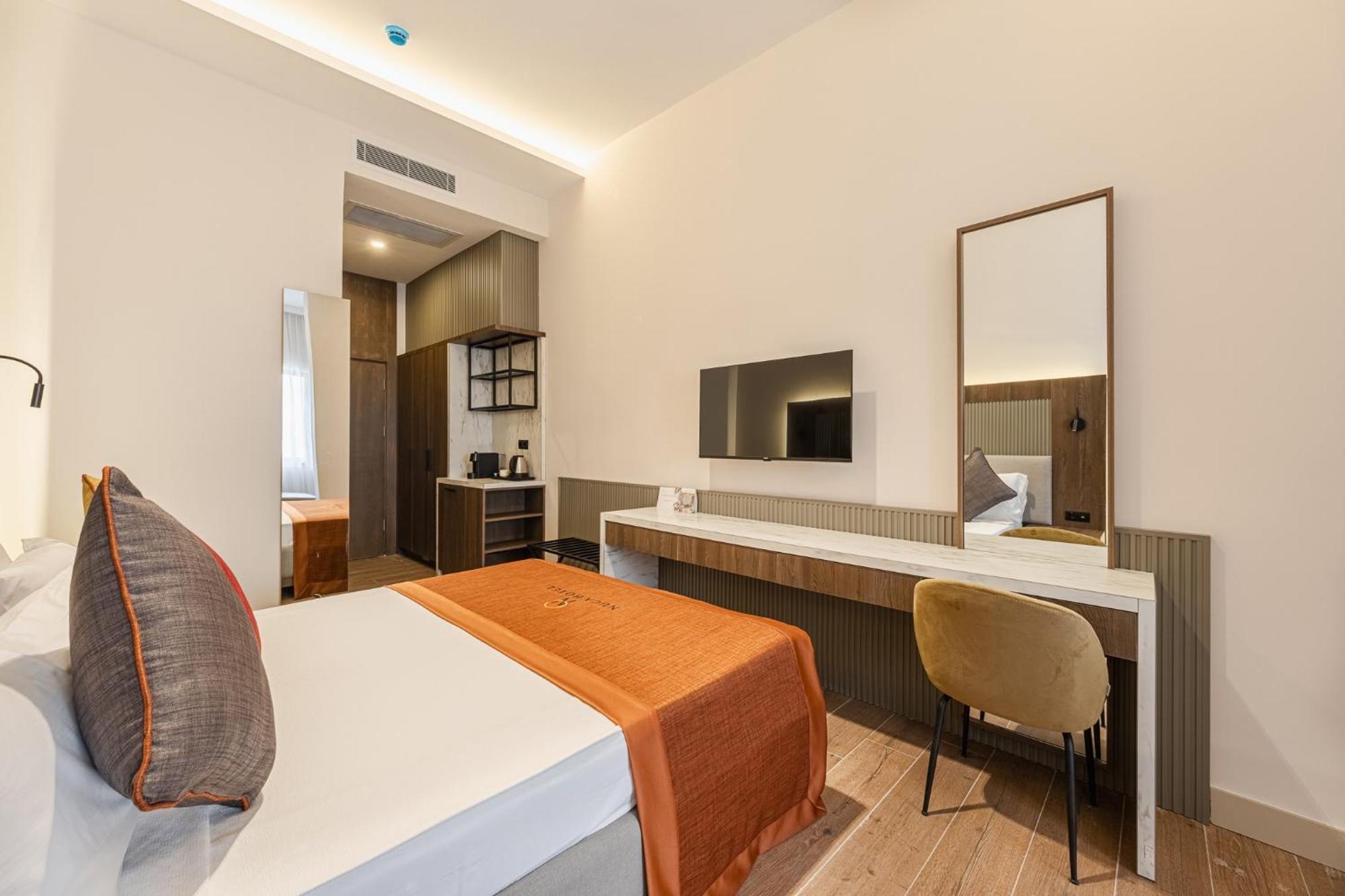 Nuca Homes Hotel *