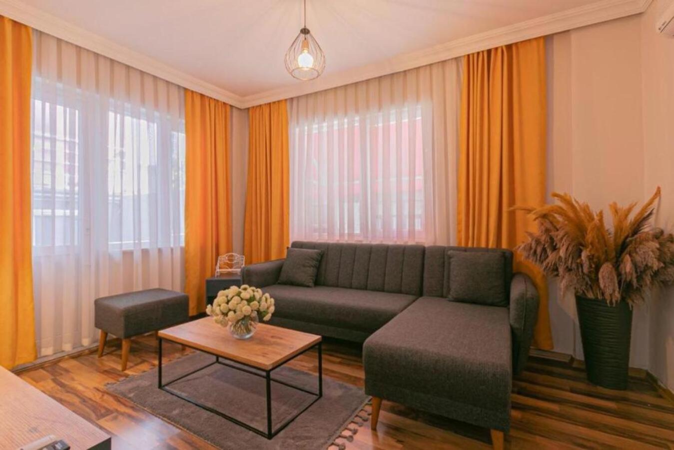 Marıa House *