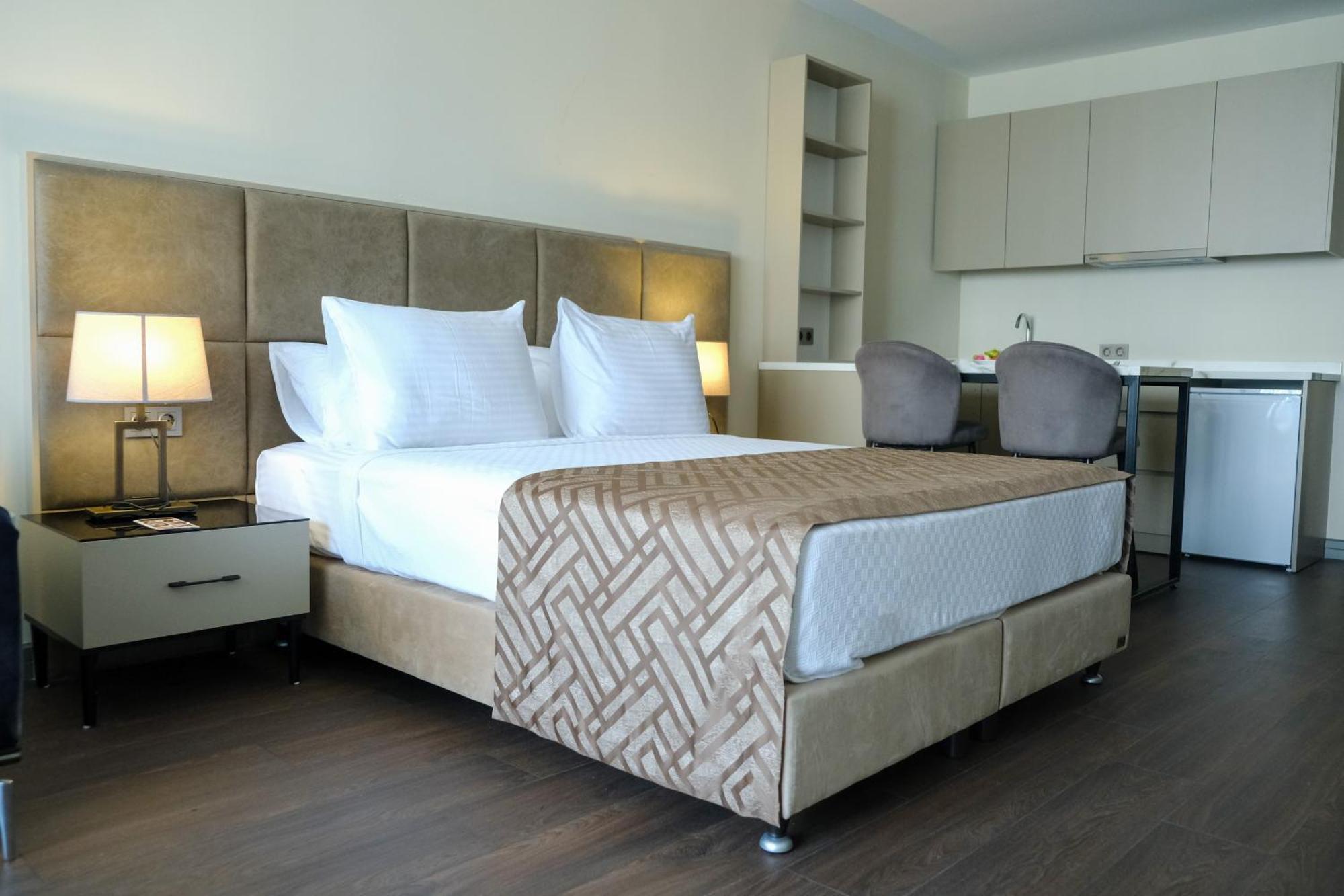 Alice Hotel *