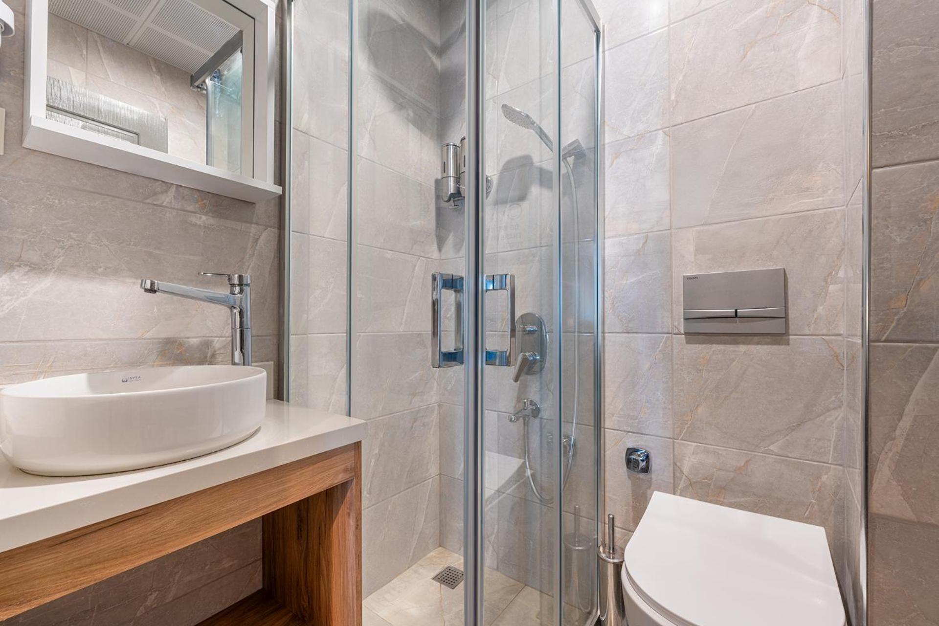 Echinus Lara Hotel