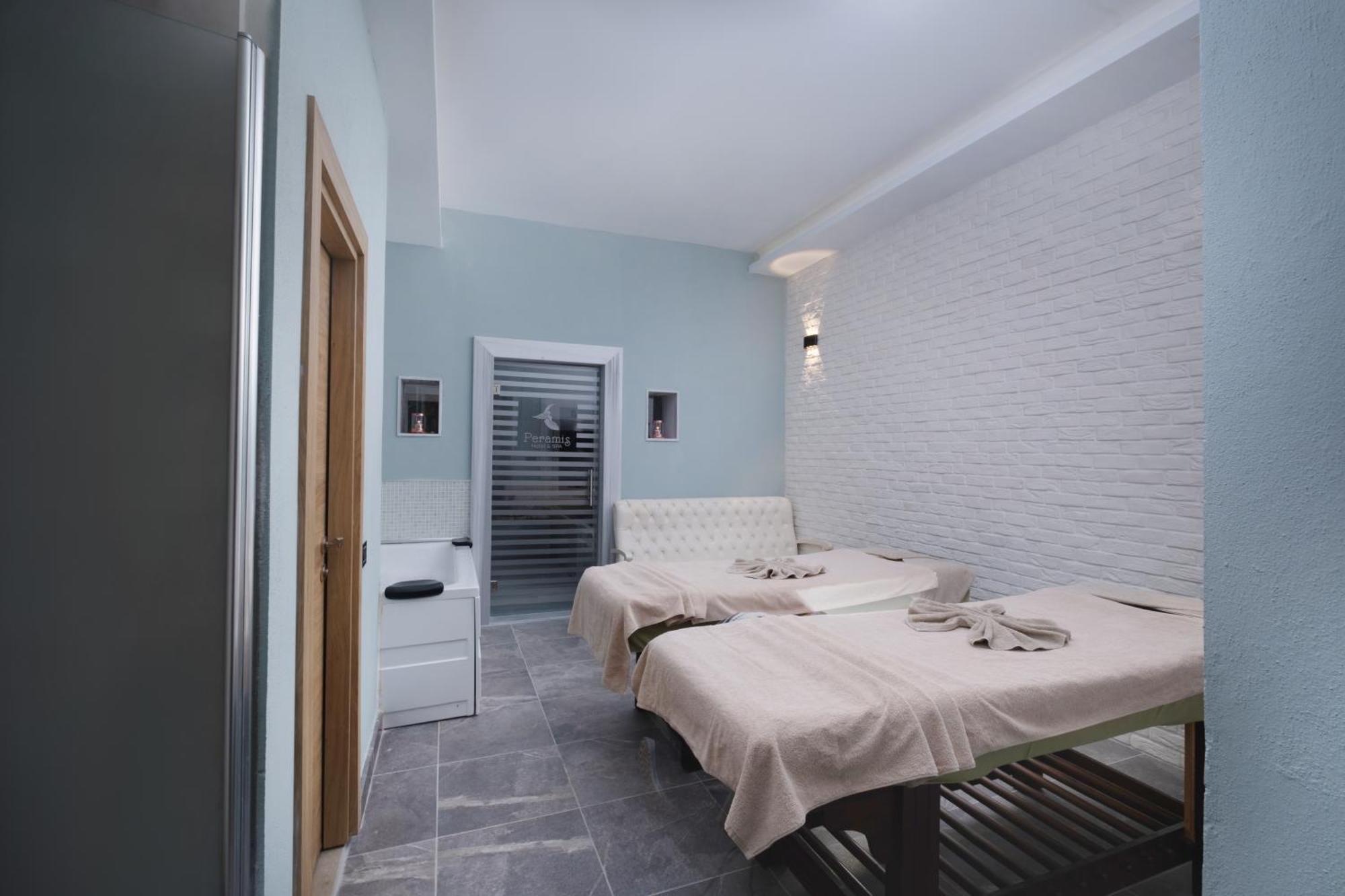 Peramis & Hotel 3*