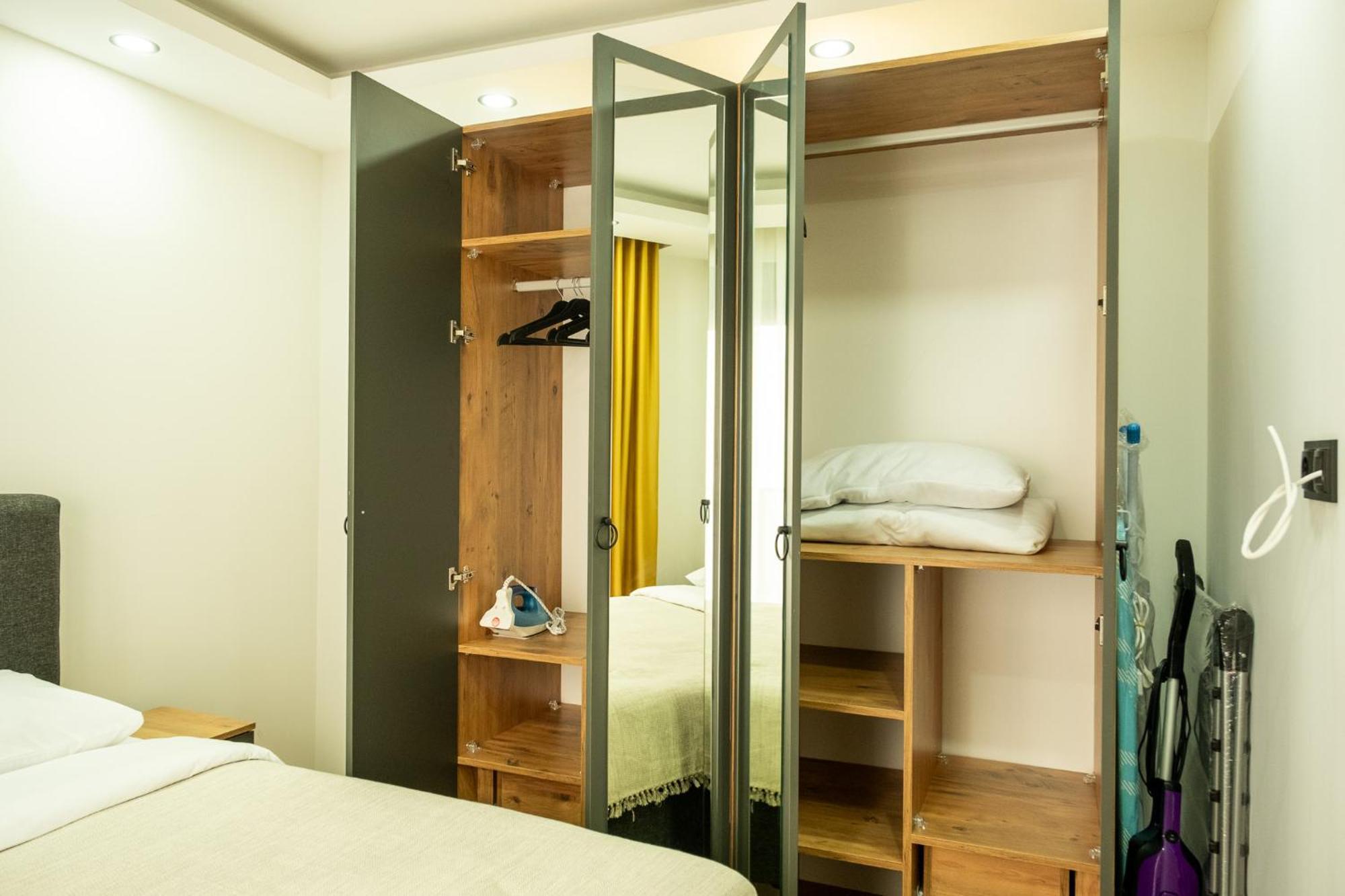 Solo Tourism Boutique Demircikara Apartment