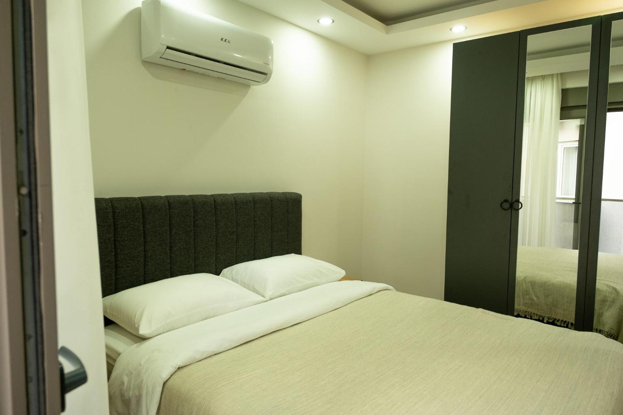 Solo Tourism Boutique Demircikara Apartment *