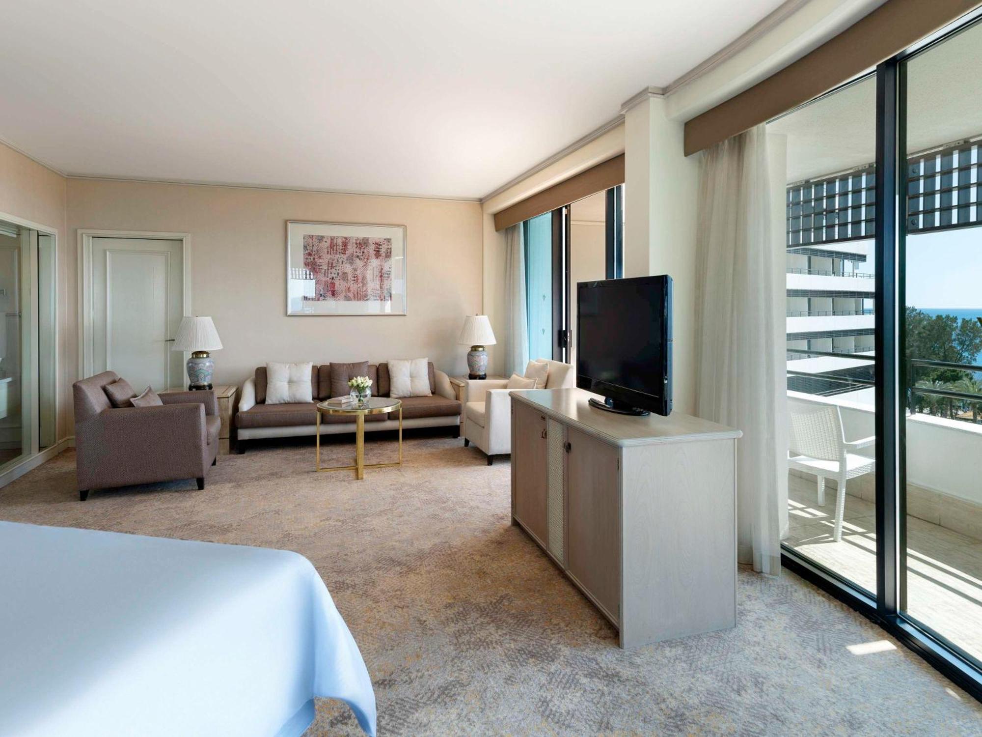 Hotel Rixos Downtown - The Land Of Legends Access 5*