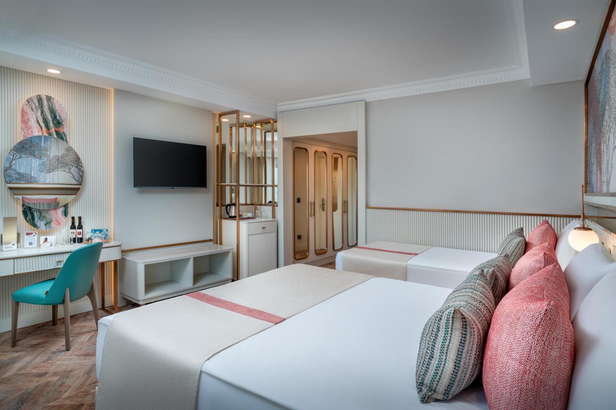 Delphin Palace Resort