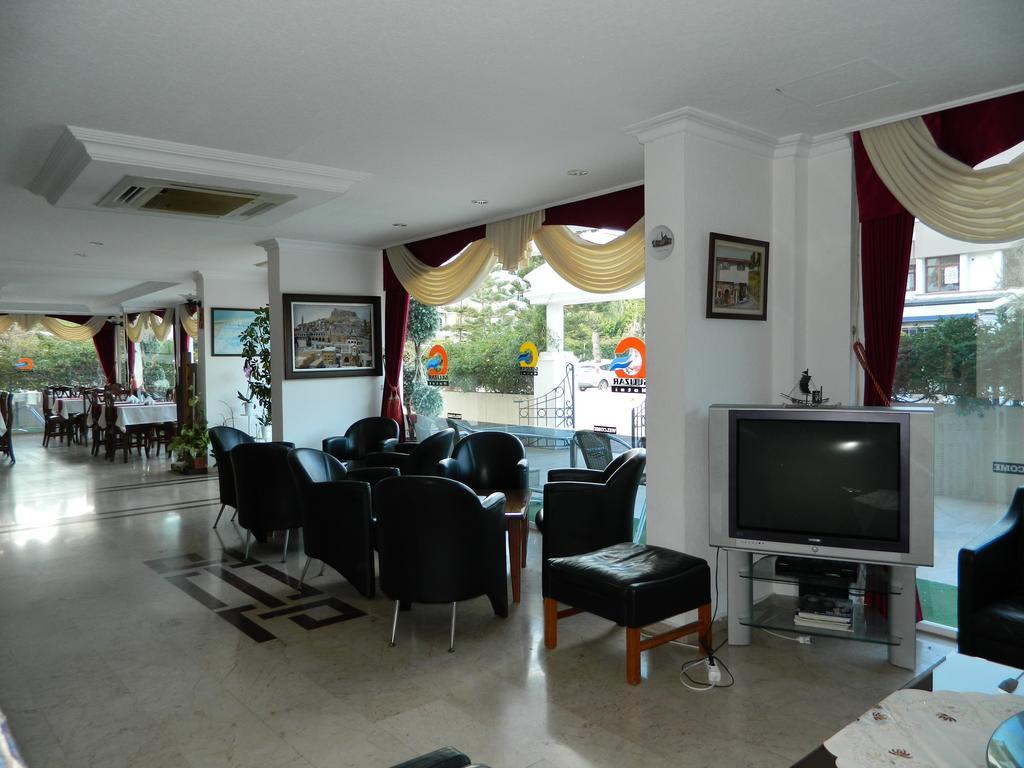 Gulizar Otel 2*