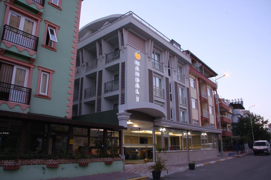 Mandalin Hotel 3*