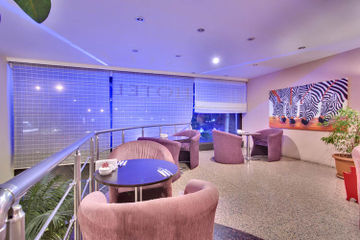 Hotel Antroyal 3*