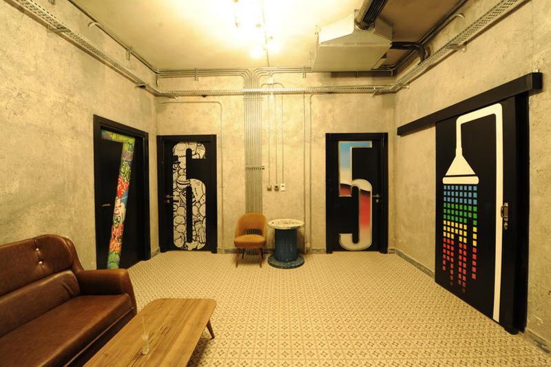 Role Street Hostel