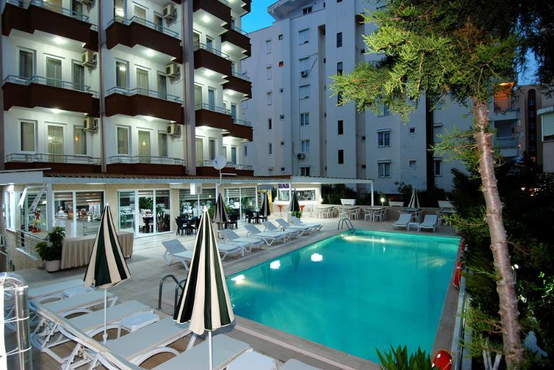 Hotel Lara Diamond 3*