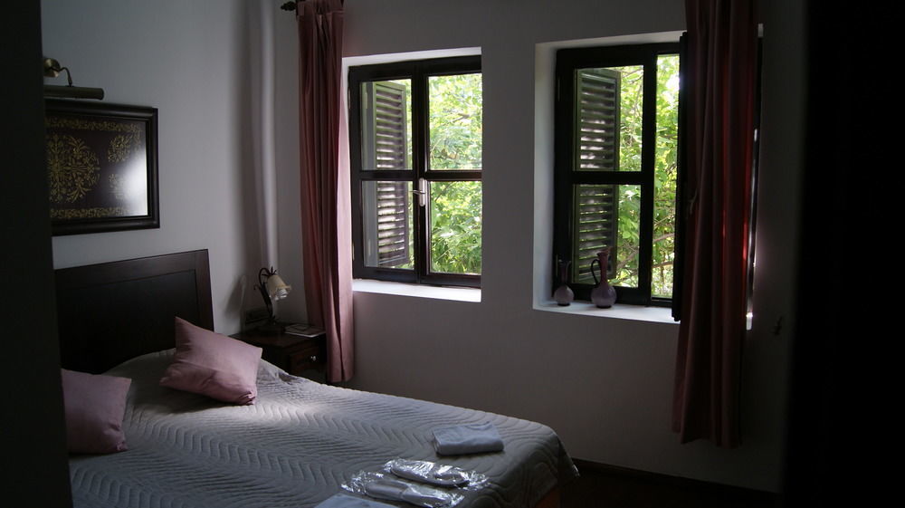 Otel Hadrianus Pansion Antalya