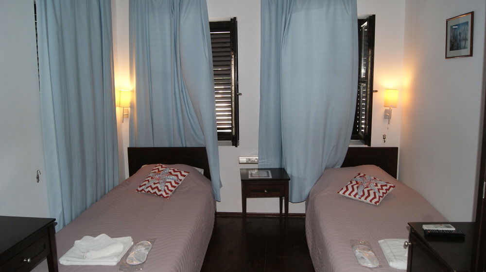 Otel Hadrianus Pansion 3*