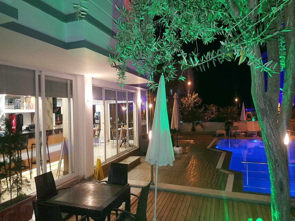Esperanza Hotel