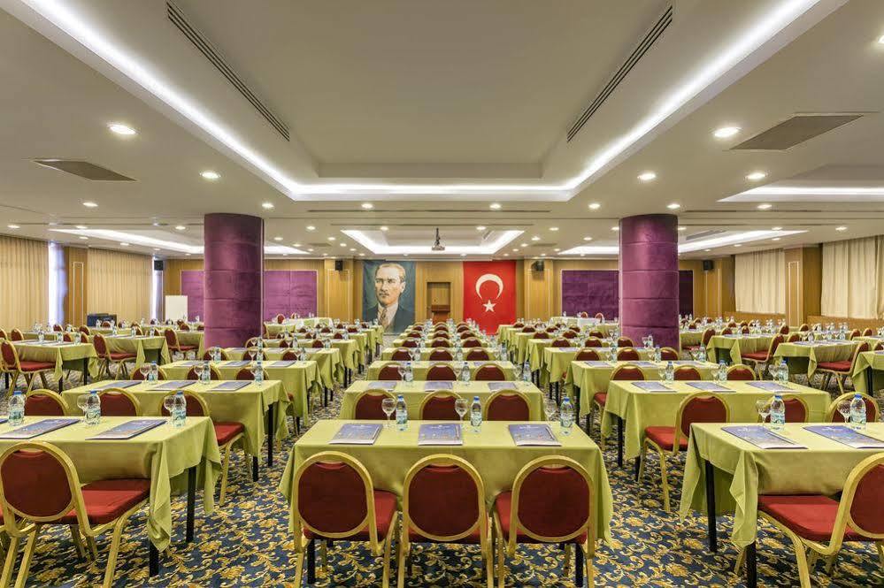 World Ozkaymak Incekum 5* Antalya