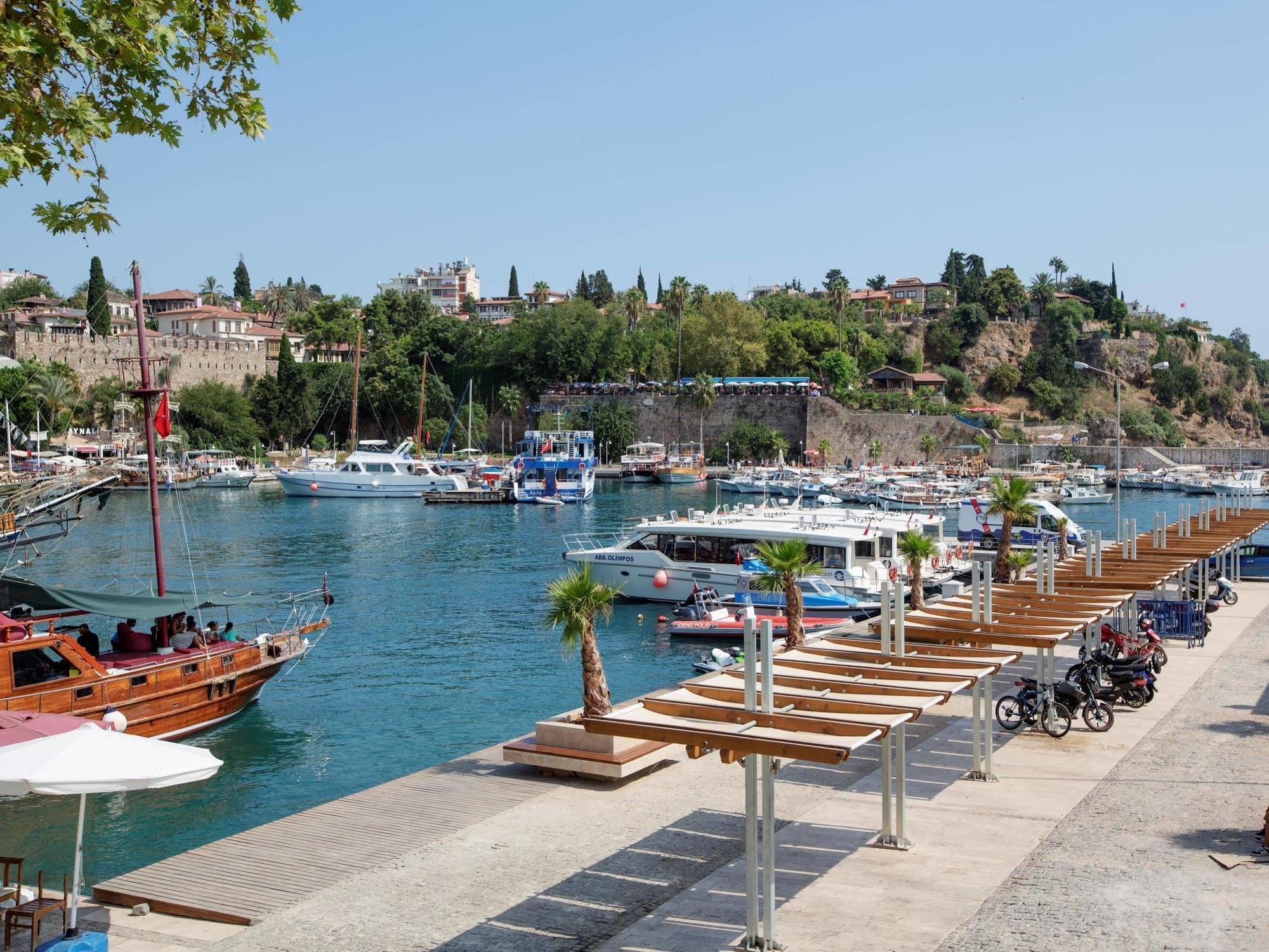 Otel Adalya Port 4*