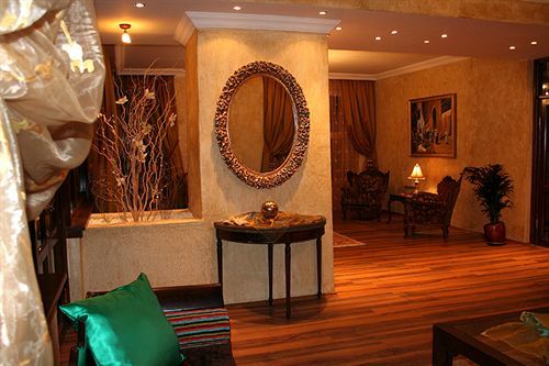 Otel Triana 3*