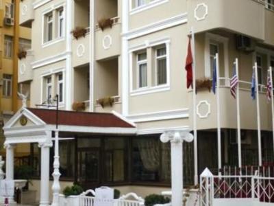 Otel Triana 3*