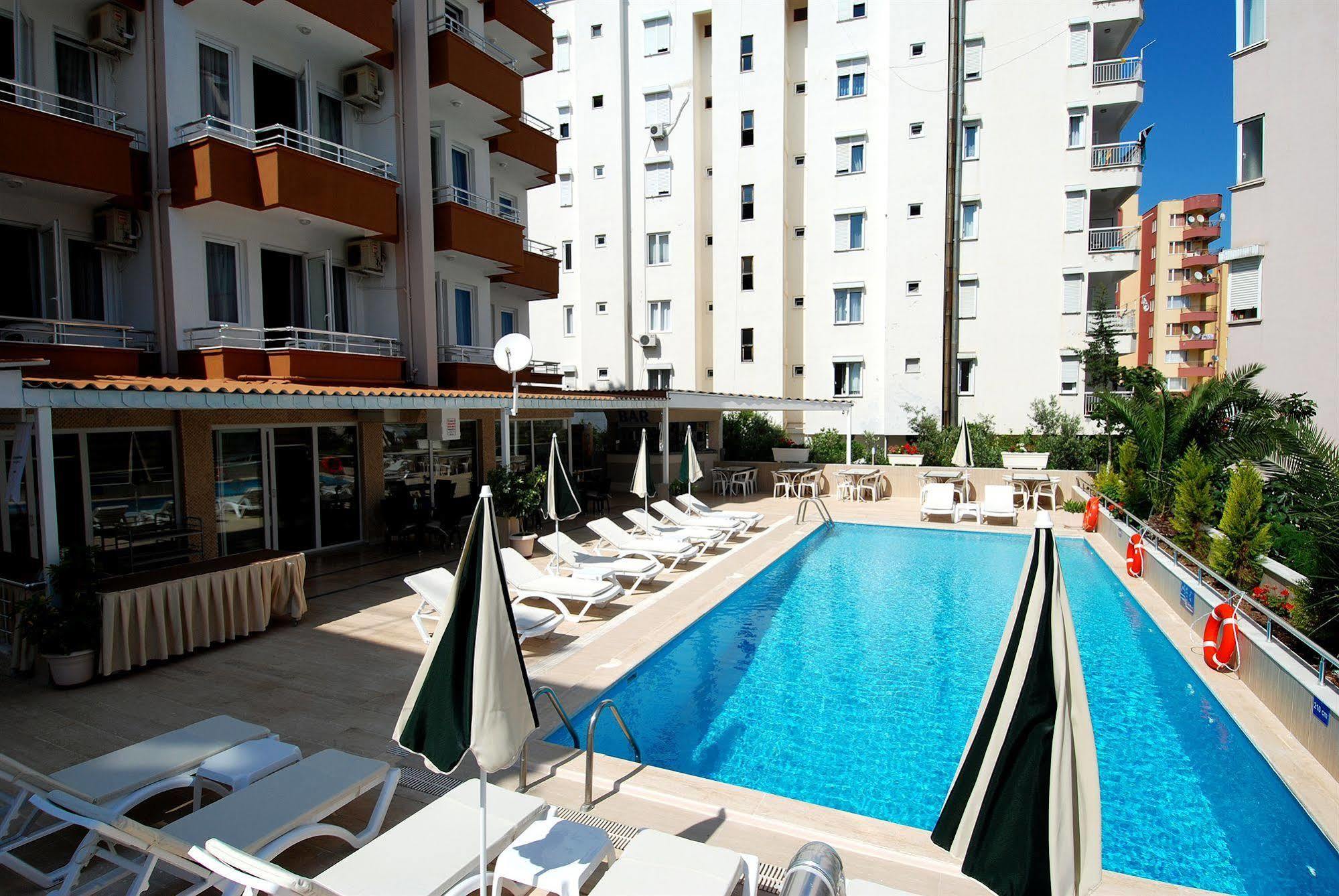 Hotel Lara Diamond 3*