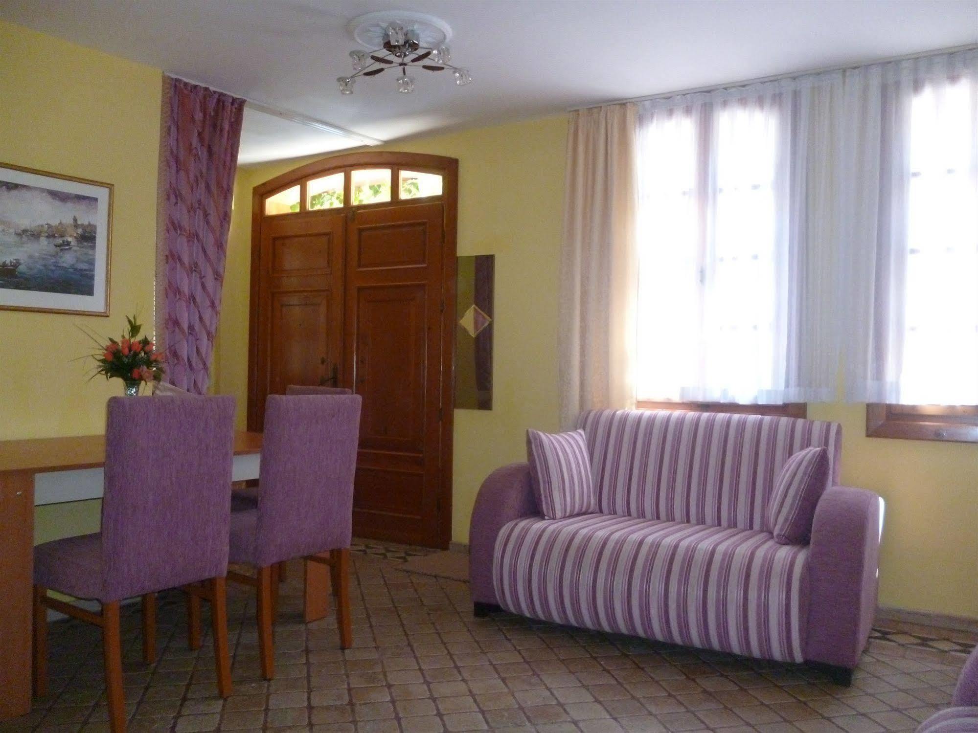 Frankfurt 2* Antalya