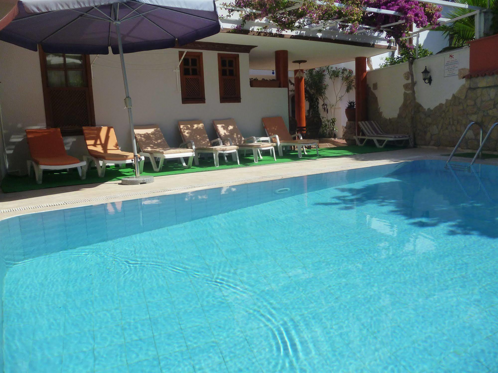 Frankfurt 2* Antalya