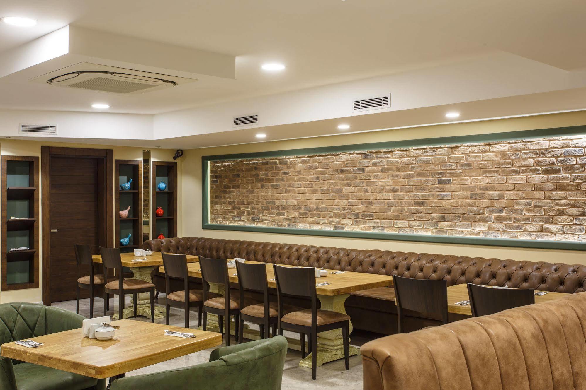 Hotel Antroyal