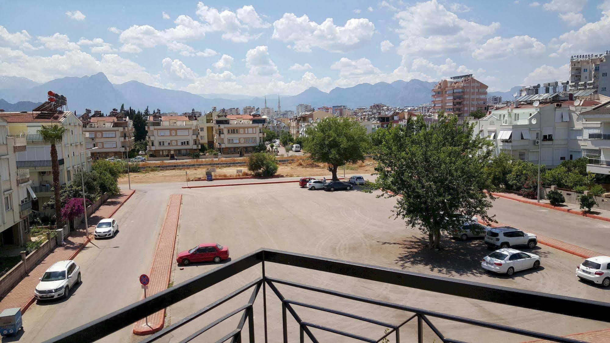 Kartal Otel *