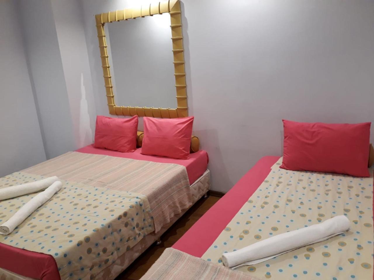 Otel Gvar Old Town 3*