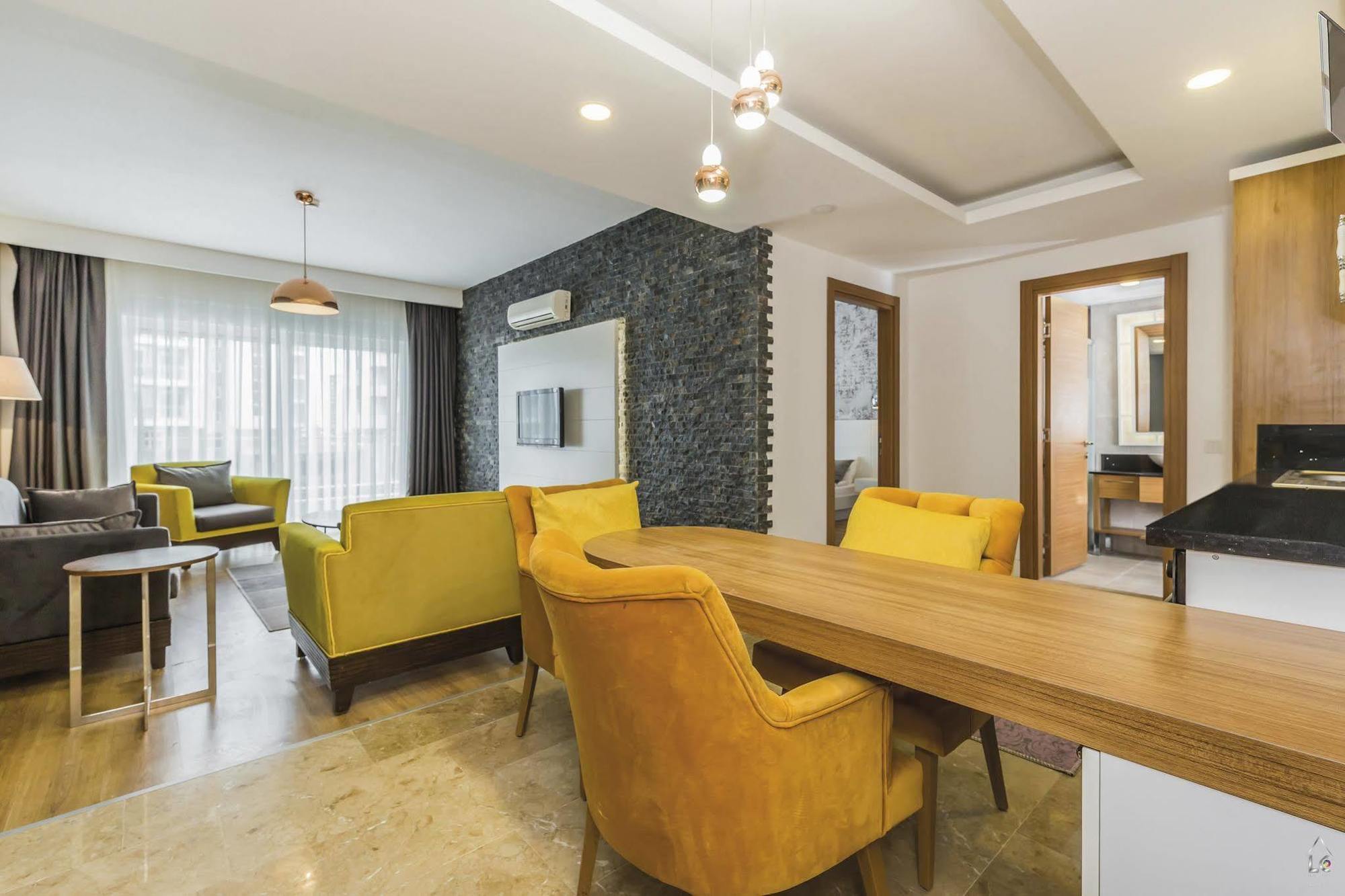 Greenwood Hotel 5*