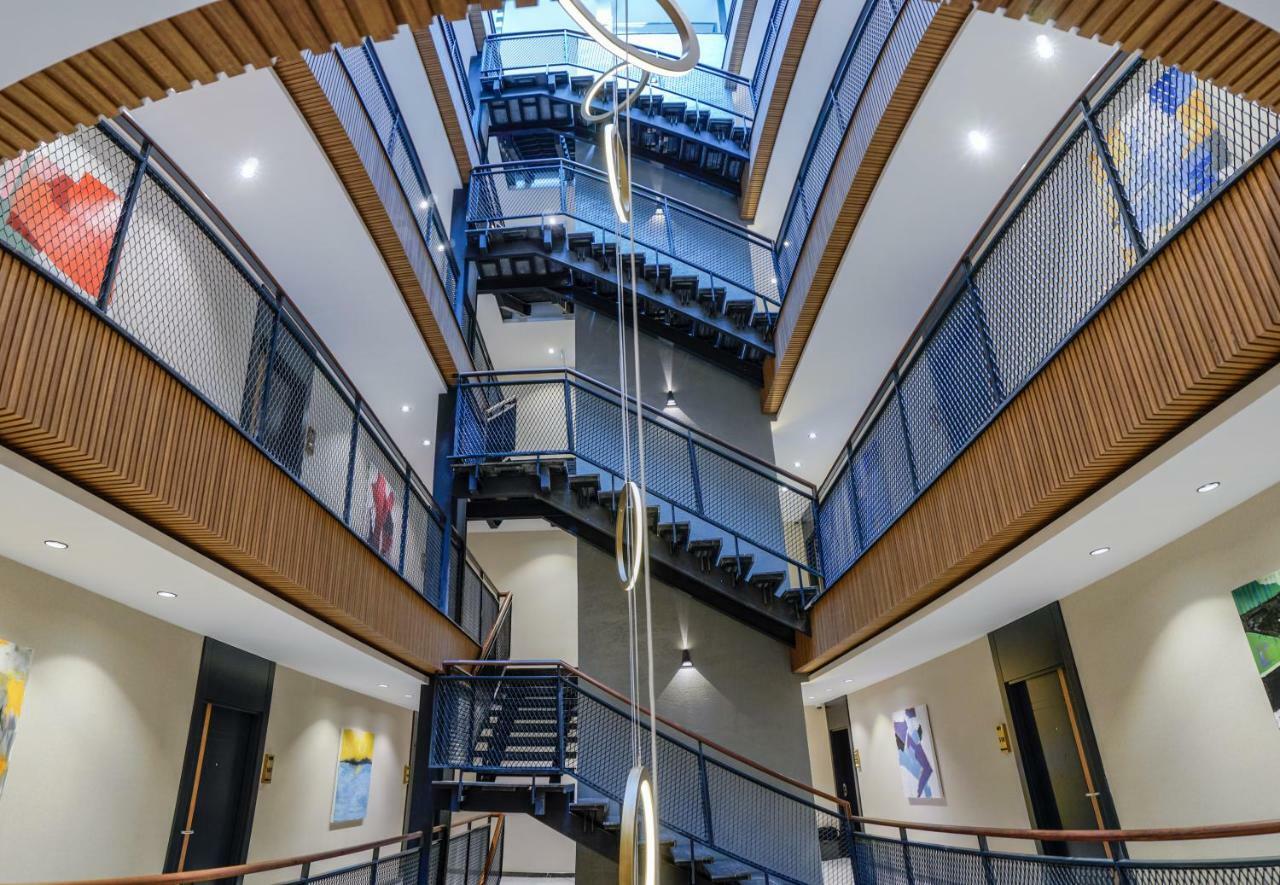Nox Aparthotel 4*