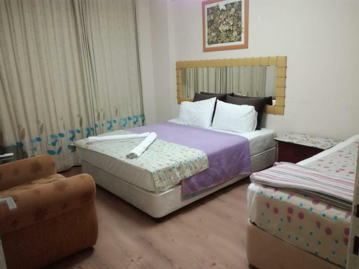 Otel Gvar Old Town