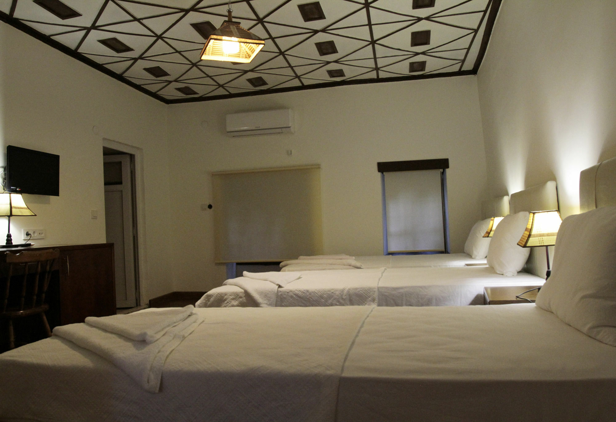 Kaleici Ozkavak Hotel 2*