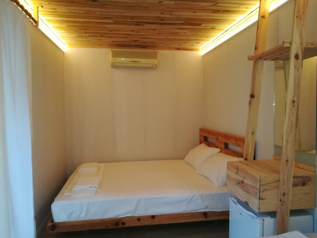 Otel Holiday Box Club