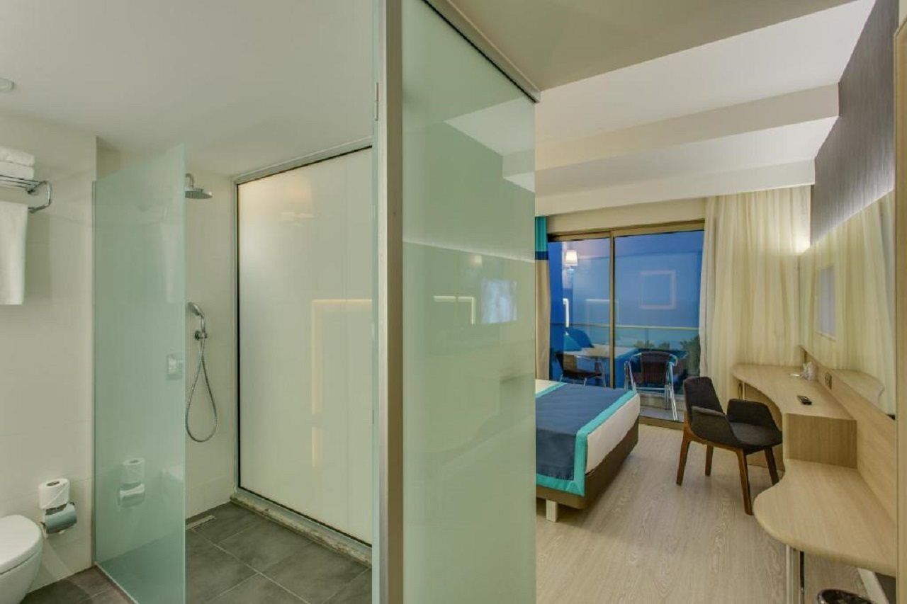 Hotel Falcon 4*