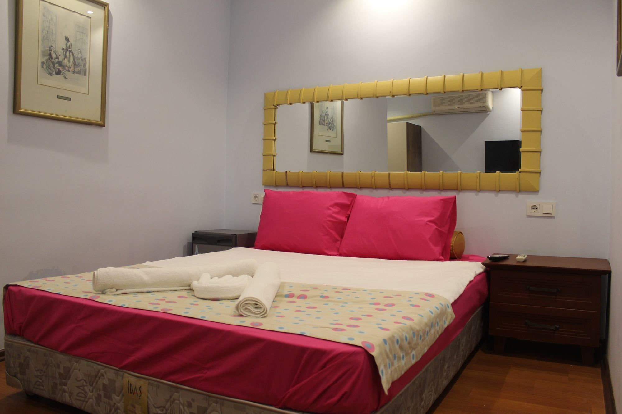 Gvar Old Town 3*