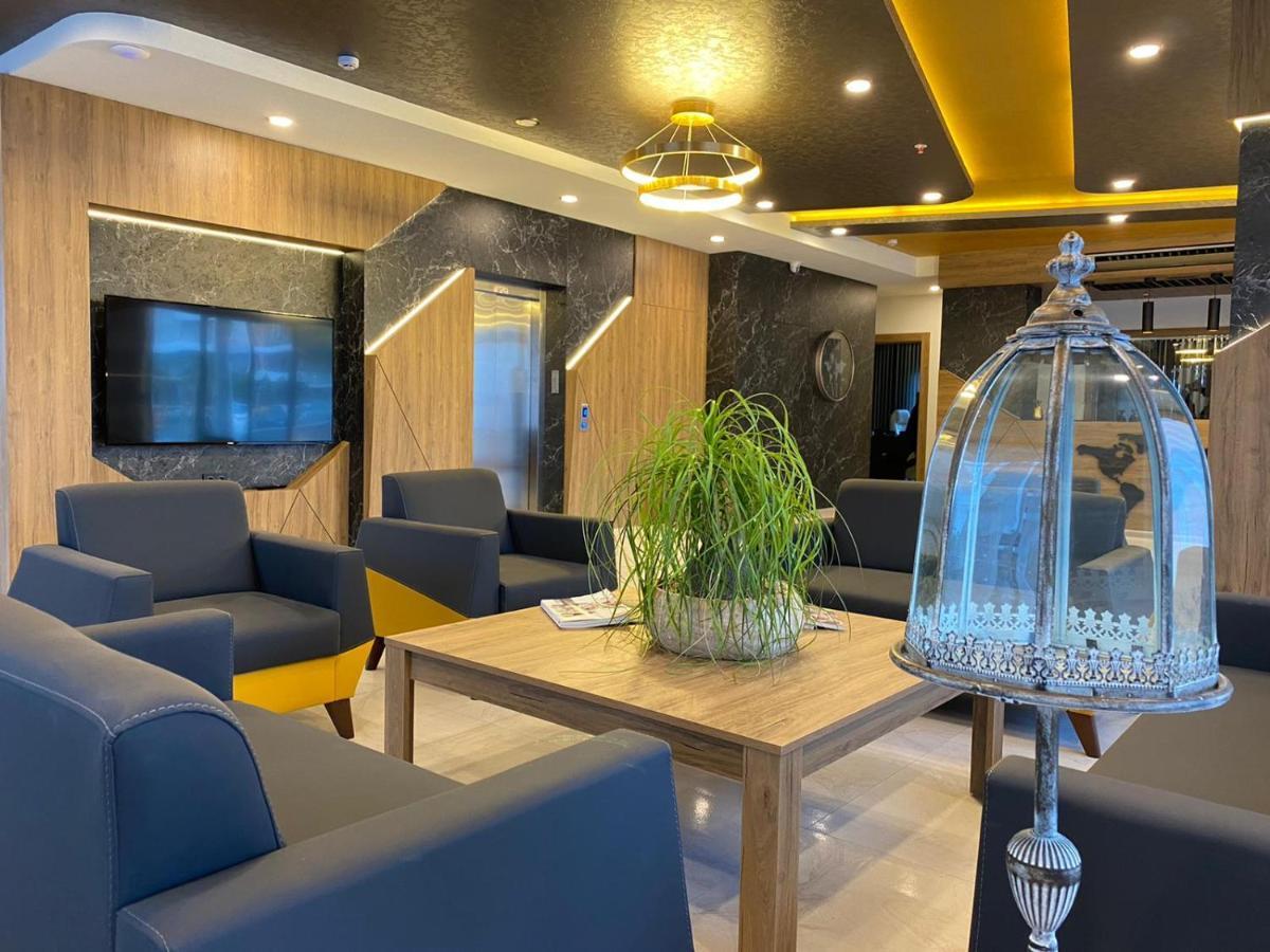 Golden World Apart Otel