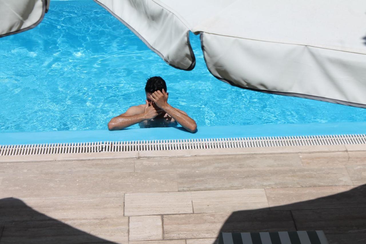 Hadrian Gate Hotel 2*