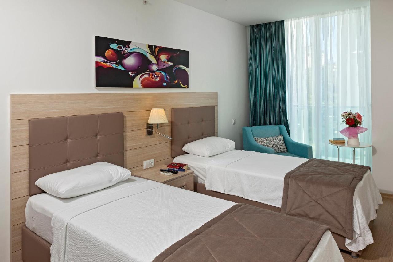 The & 3* Antalya