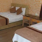 Oezguer Hotel Isiklar