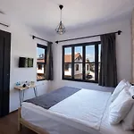 Solo Boutique Hotel
