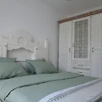 Superbe Appartement Avec Parking Gratuit Sur Place