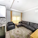 Adam Apart Hotel 2