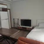 Hadrian Apart Hotel And Hostel