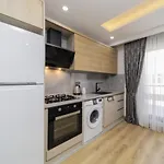 Chic Flat With Central Location In Muratpasa