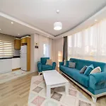 Convenient Flat With Balcony In Konyaalti