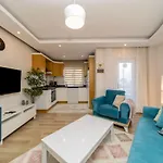 Convenient Flat With Balcony In Konyaalti