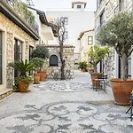 Lovely Studio Flat Near Hadrians Gate