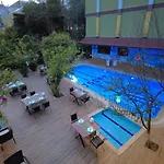 Oscar Hotel